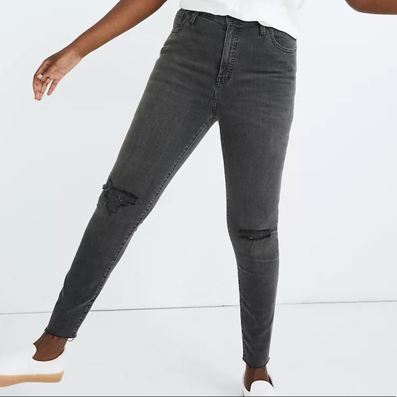 Madewell Denim - Madewell Taller Curvy High-Rise Skinny Jeans in Black Sea - Size 29